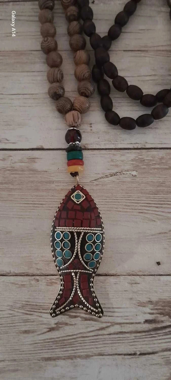 Collar de perlas de madera, pez, marrón y negro, Bohème – photo 3